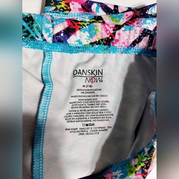 Danskin Now All Over Printed Short With Silver Foil Size M 7/8 - Picture 4 of 4